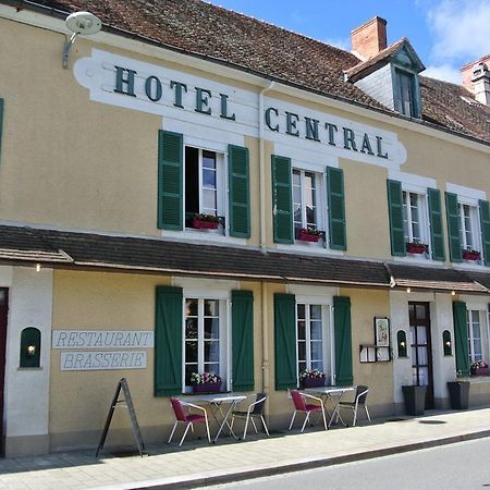 Hotel Le Central Boussac  Ngoại thất bức ảnh