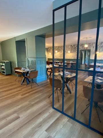 Hotel Le Central Boussac  Ngoại thất bức ảnh