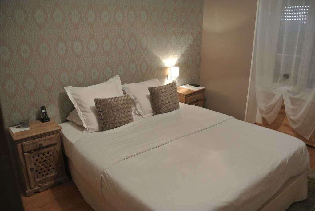 Hotel Le Central Boussac  Phòng bức ảnh