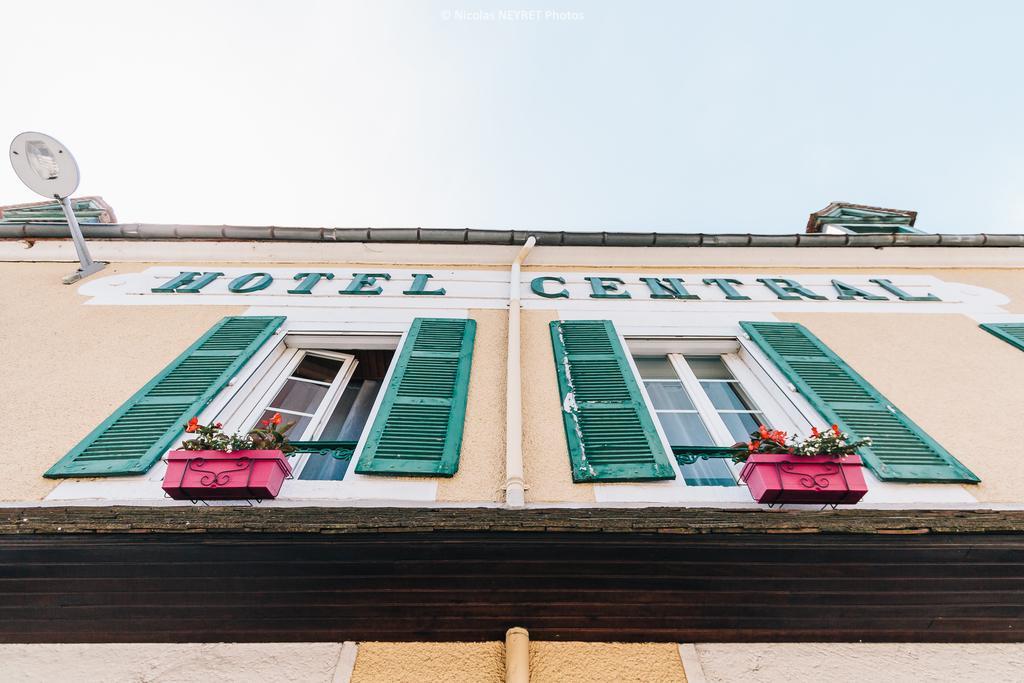 Hotel Le Central Boussac  Ngoại thất bức ảnh